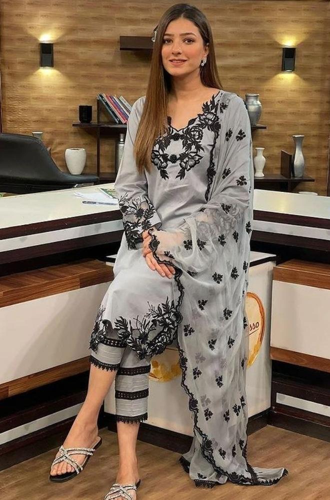 Dhanak-3PC Embroidered Shirt with Chiffon Embroidered Dupatta - 6138