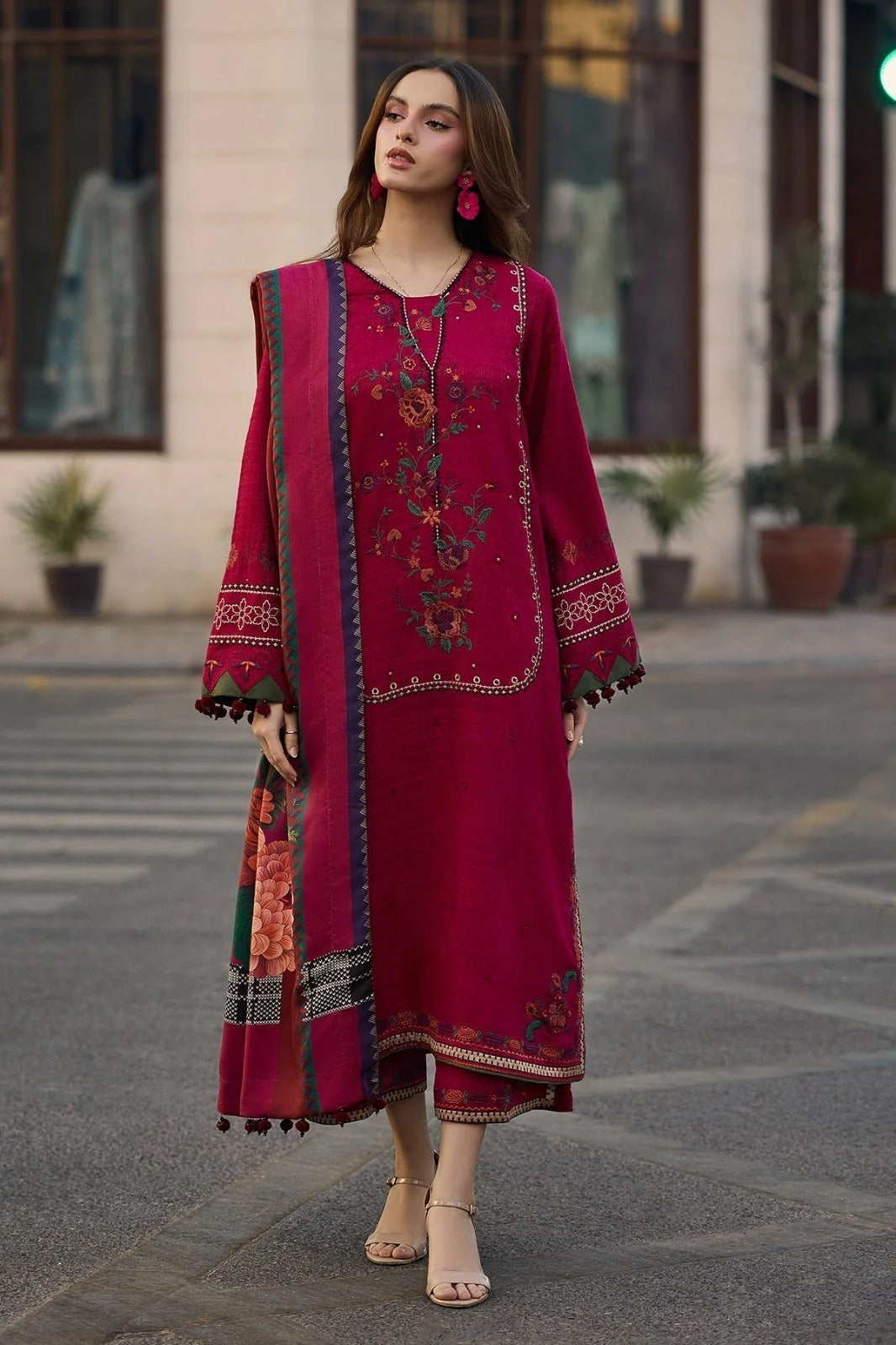 UNSTITCHED 3PC DHANAK EMBROIDERED SUIT