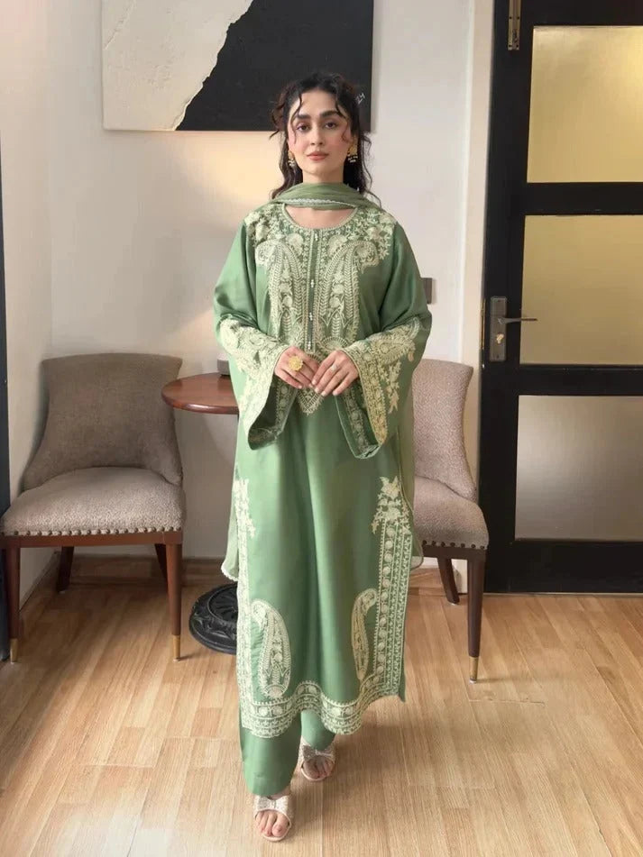 ROYAL EMBROIDERED LAWN 3PC COLLECTION